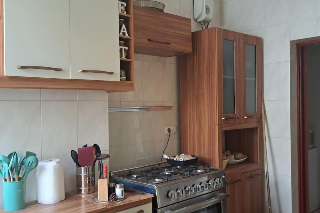 Mendes Family Homestay - B&B In The Heart Of Praia Buitenkant foto
