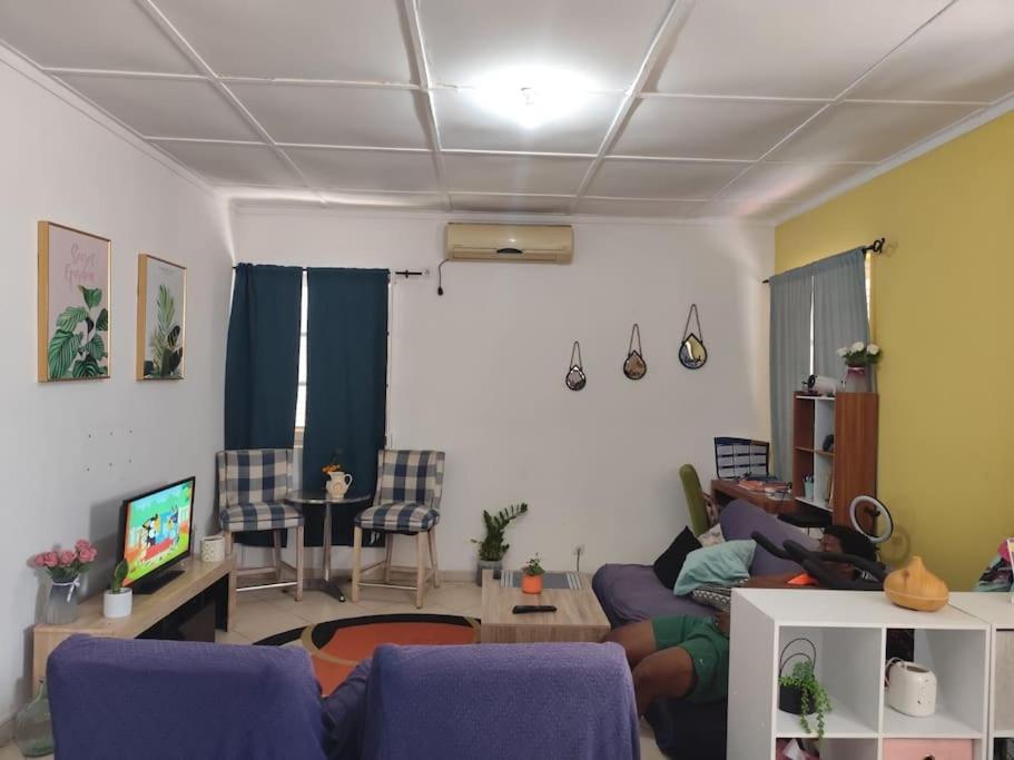 Mendes Family Homestay - B&B In The Heart Of Praia Buitenkant foto